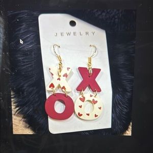 Jewelry XO Heart Earrings - Red & White